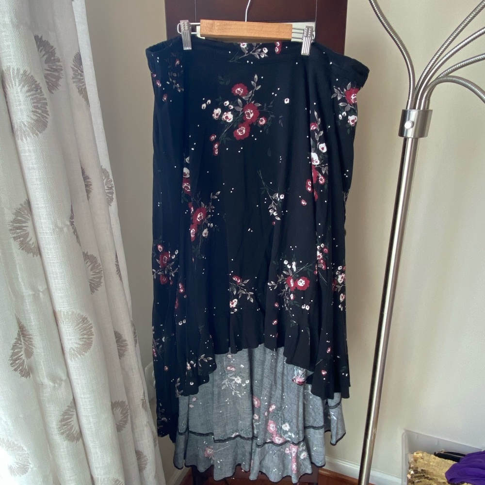 Torrid floral high-low skirt